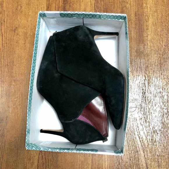 Enzo Angiolini Black Suede Bootie Ankle Boot Black - Picture 11 of 12